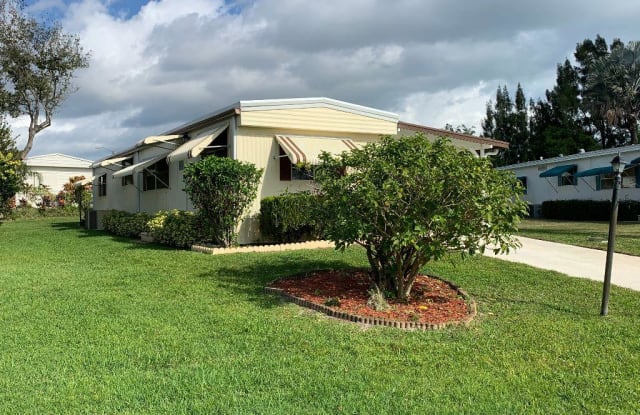 7981 SE Homestead Avenue - 7981 Southeast Hmomestead Avenue, Hobe Sound, FL 33455