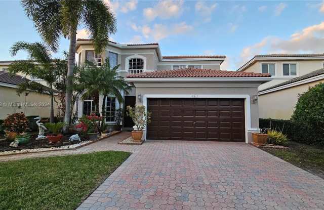 19317 SW 65th St - 19317 Southwest 65th Street, Pembroke Pines, FL 33332