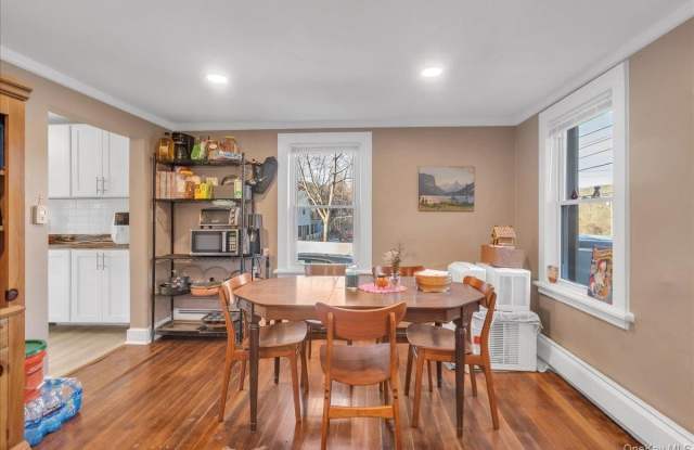 10 Sparten Place unit: B