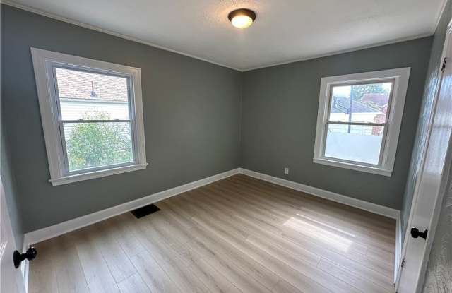 33 Marlindale Avenue