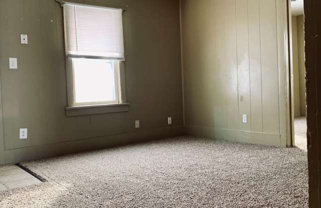 Charming 2-Bedroom Ranch with Stunning Views — Peaceful Country Living Just South of Milliken!