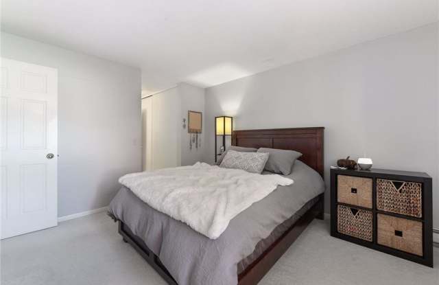 11160 Anderson Lakes Parkway