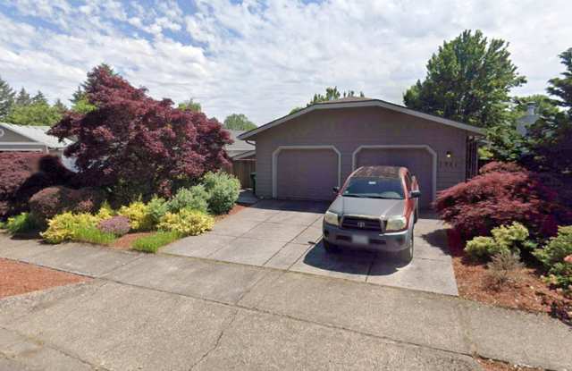 We have the wonderful 3 bed/2 bath you’ve been waiting for!