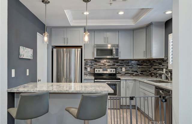 122 Gallery Way
