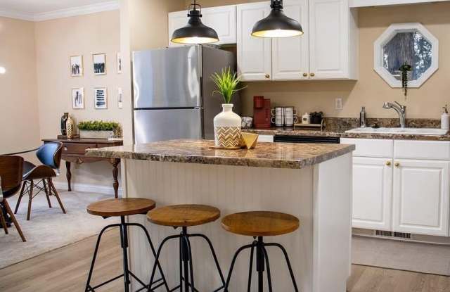 Photo of 14898 Dutchman  DR