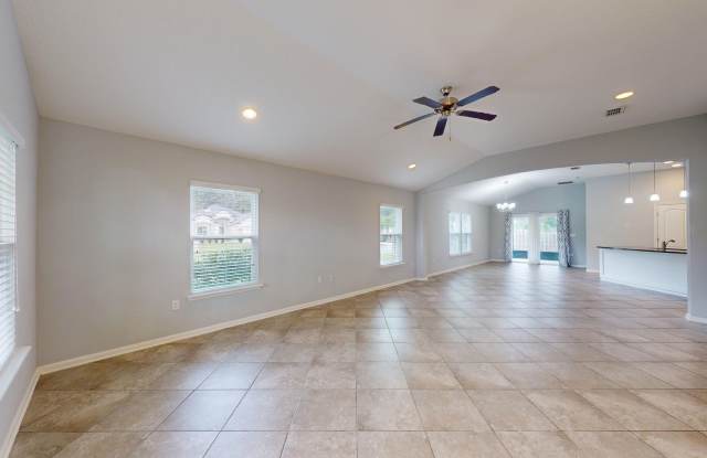 Beautiful 3 bedroom home for rent in Samara Lakes!