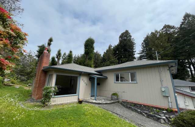 Beautiful and Spacious Home with New Deck and Interior Upgrades