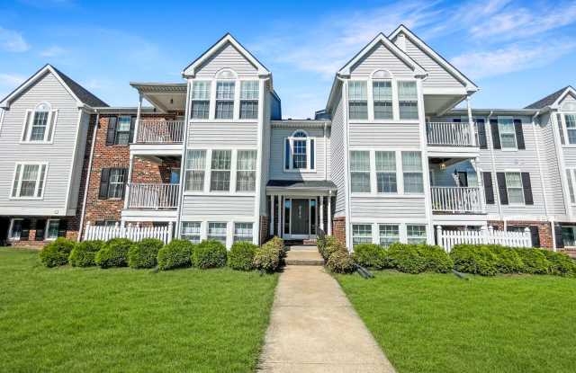 2 bedroom/2 bath condo in Glen Allen!!!