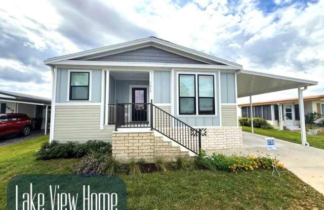 7815 Lakeshore Drive