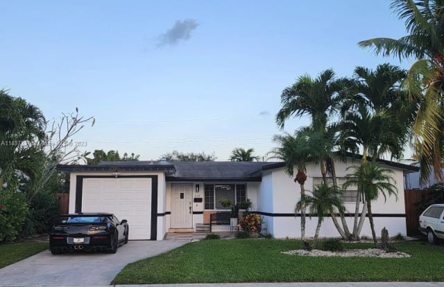 531 N 70th Ter - 531 North 70th Terrace, Hollywood, FL 33024