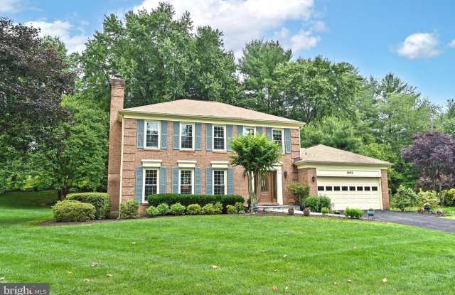 3003 HERITAGE FARM COURT