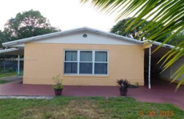 Photo of 1865 NW 6th Ave