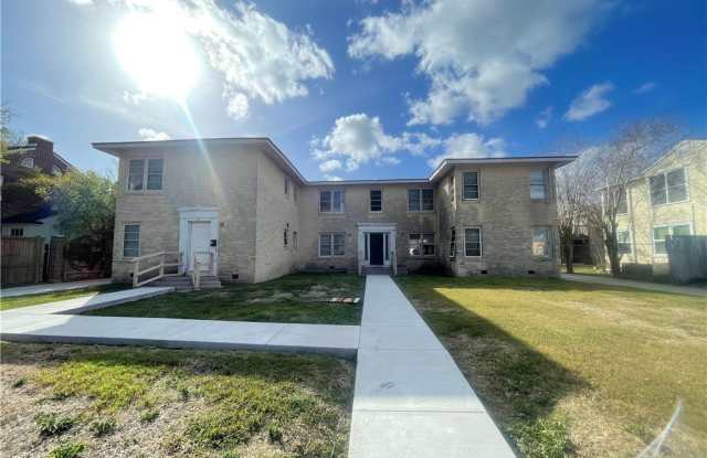 Photo of 253 Rosebud Avenue unit: 2