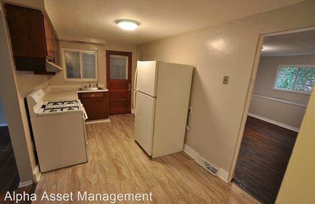 706 Evergreen #1 Ave