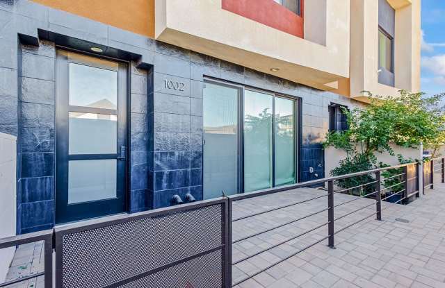 Townhouse For Rent in the Heart of Scottsdale