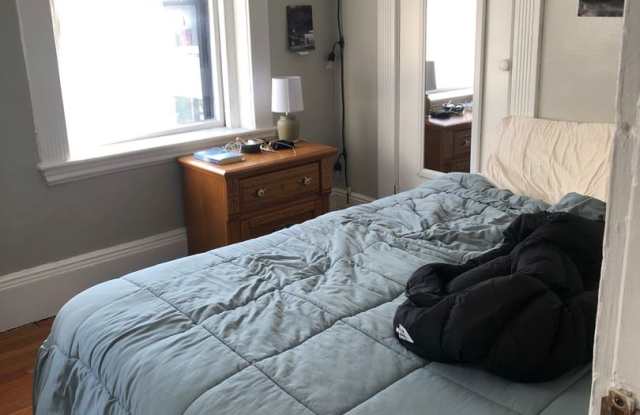 437 Park Dr #2D Boston MA 02215