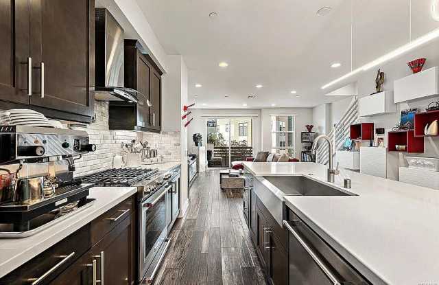1651 Topanga