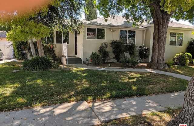 5424 Geyser Avenue - 5424 Geyser Avenue, Los Angeles, CA 91356