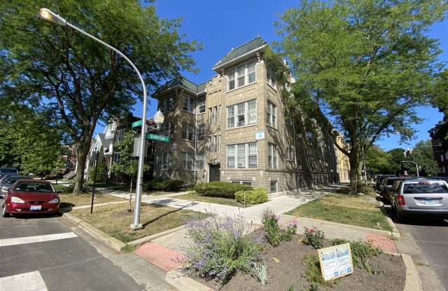 3114 W Sunnyside Ave Apt 2 - 3114 W Sunnyside Ave, Chicago, IL 60625