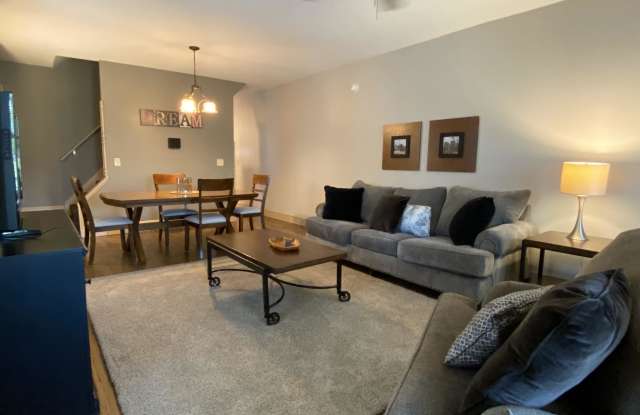 Photo of 1140 Memorial Avenue