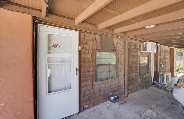 2023 S 5TH Street