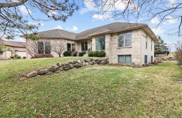 Photo of 9621 Shadow Wood Dr