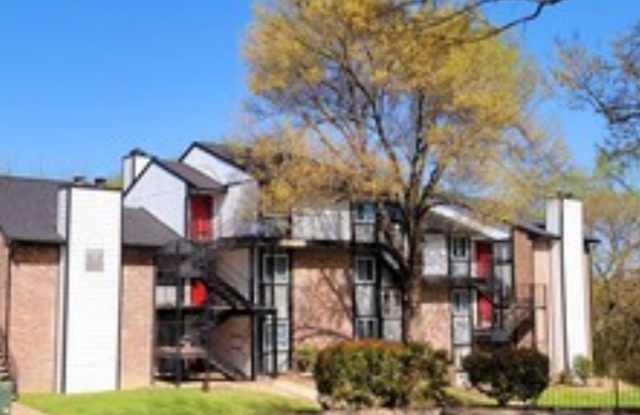 Lakeside Apartment Homes