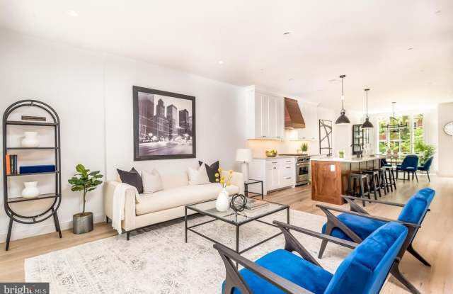 Photo of Luxury Rowhome Condo with Private Rooftop in Historic Mount Vernon Square