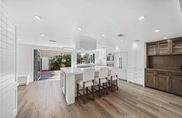 2720 Vista Del Oro