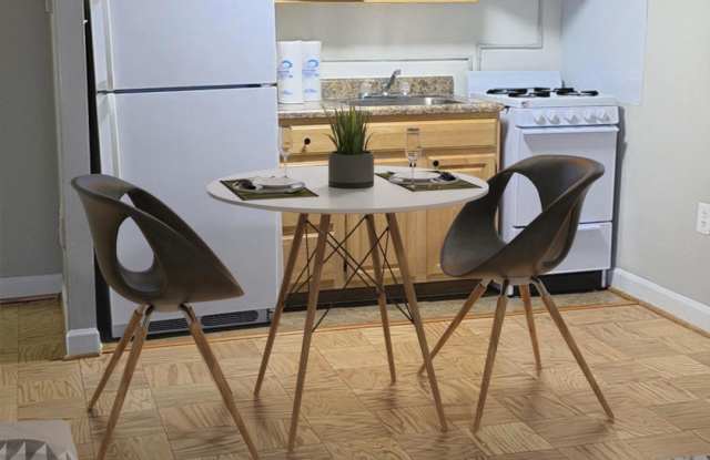 The Paramount Apartments