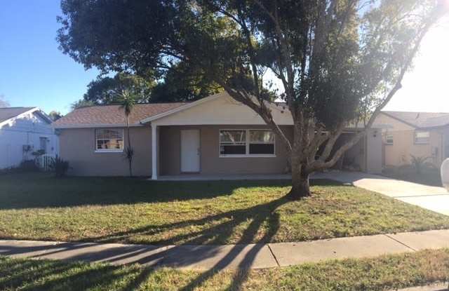 Beautiful 2 bedroom / 2 bath available now!