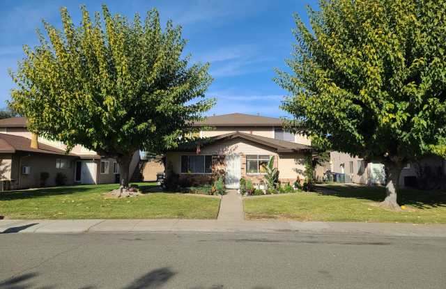 Photo of UPDATED RENTAL IN SACRAMENTO!