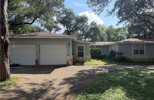 726 Encino Drive