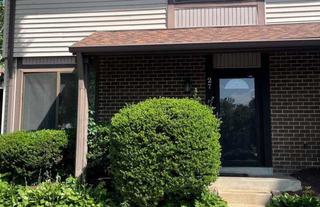 27 CABLE HOLLOW WAY #48-2