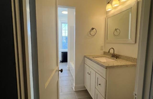 44 W 3RD Street unit: 1