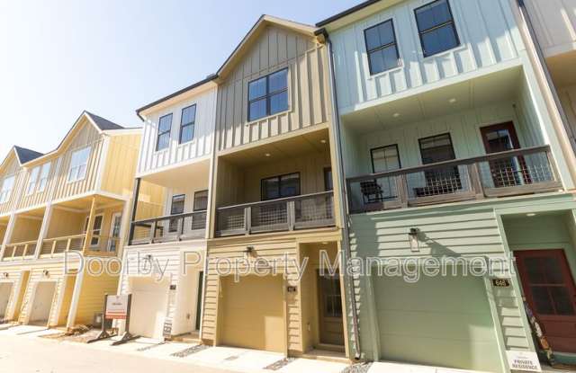 642 Belletrace Circle