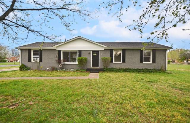 Pet Friendly Three Bedroom! - 215 Sewell Drive, Clarksville, TN 37042