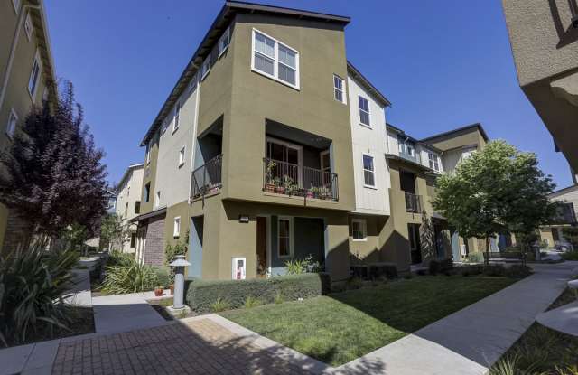 1501 Coyote Creek Way