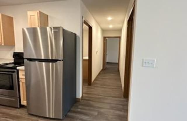 822 Adams Court - 611