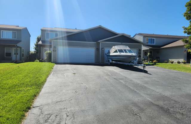 Photo of 1998 Greatview Dr