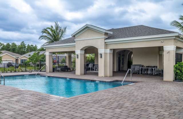 1549 NE Skyhigh Terrace