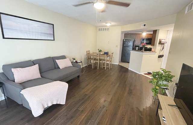 1964 Lake Atriums Circle #167