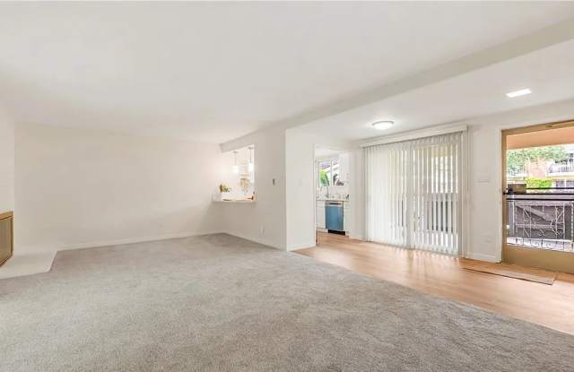 22935 Nadine Cir Unit A