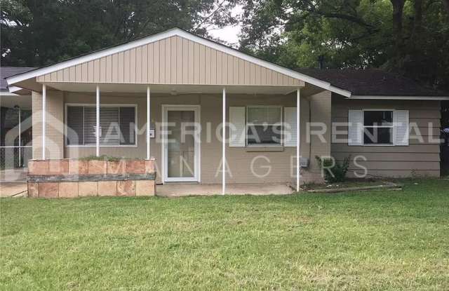 Home for rent in Montgomery! Available NOW! photos photos