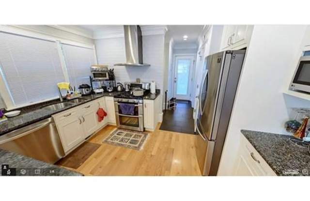 281 Walnut St. - 281 Walnut Street, Brookline, MA 02445