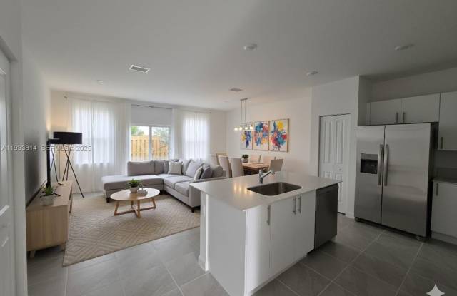 1082 SE 2nd Terrace 57, Florida City, FL 33034