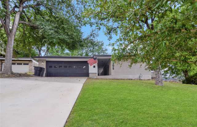 4005 Trailwood Dr