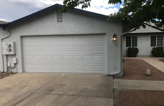 Occupied - 2 Bedroom 1 Bath - Contact Property Pros Property Management