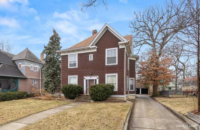 22 N Liberty Street unit: 2