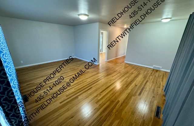 Photo of 567 E 500 N